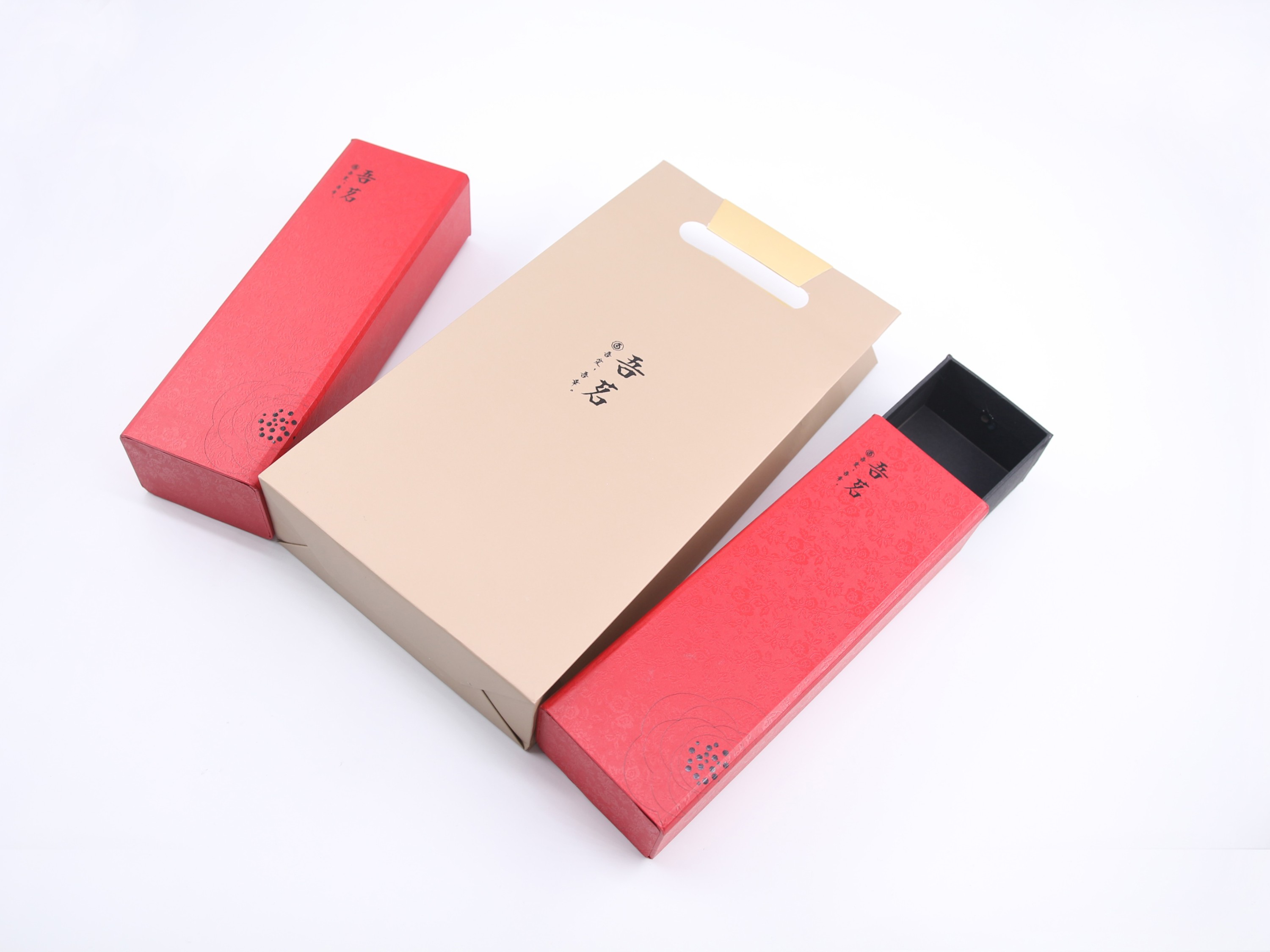 十余載的老司告訴您濟(jì)南茶葉禮盒定制盒型如何選擇？